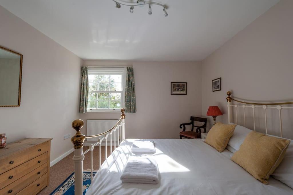 Firs Sleeps 15 Stunning Country House With Hot Tub Sudbourne Екстер'єр фото